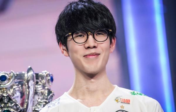 Royal Never Give Up 从 LPL 2025 中被淘汰， Bilibili Gaming 和 Anyone's Legend 获得胜利