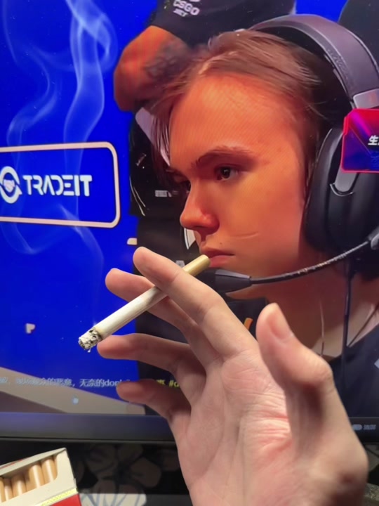 LPL冒泡赛名额仅剩1席：WBG锁定资格 JD Gaming ／ FunPlus Phoenix ／AL三队争一！